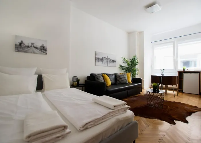 Standard Apartment By Hi5 - Petofi 12
